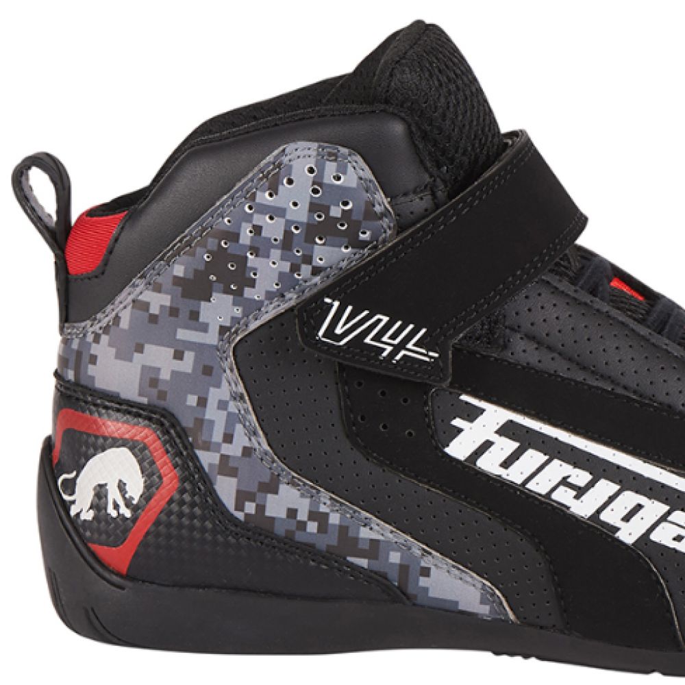 V4 Vented Shoe Black Pixel
